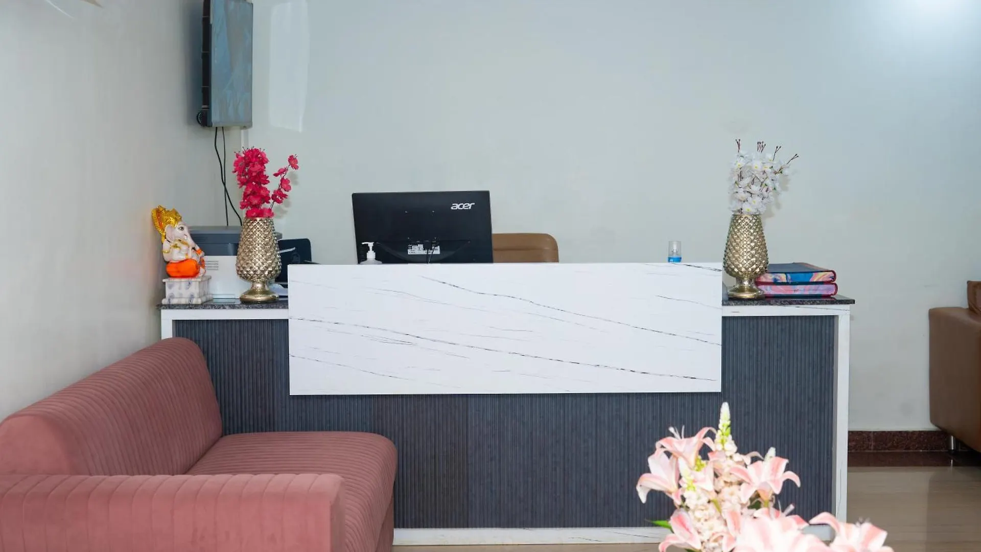 Aster Studio Sec-39 Gurgaon I Fully Furnished 2Bhk