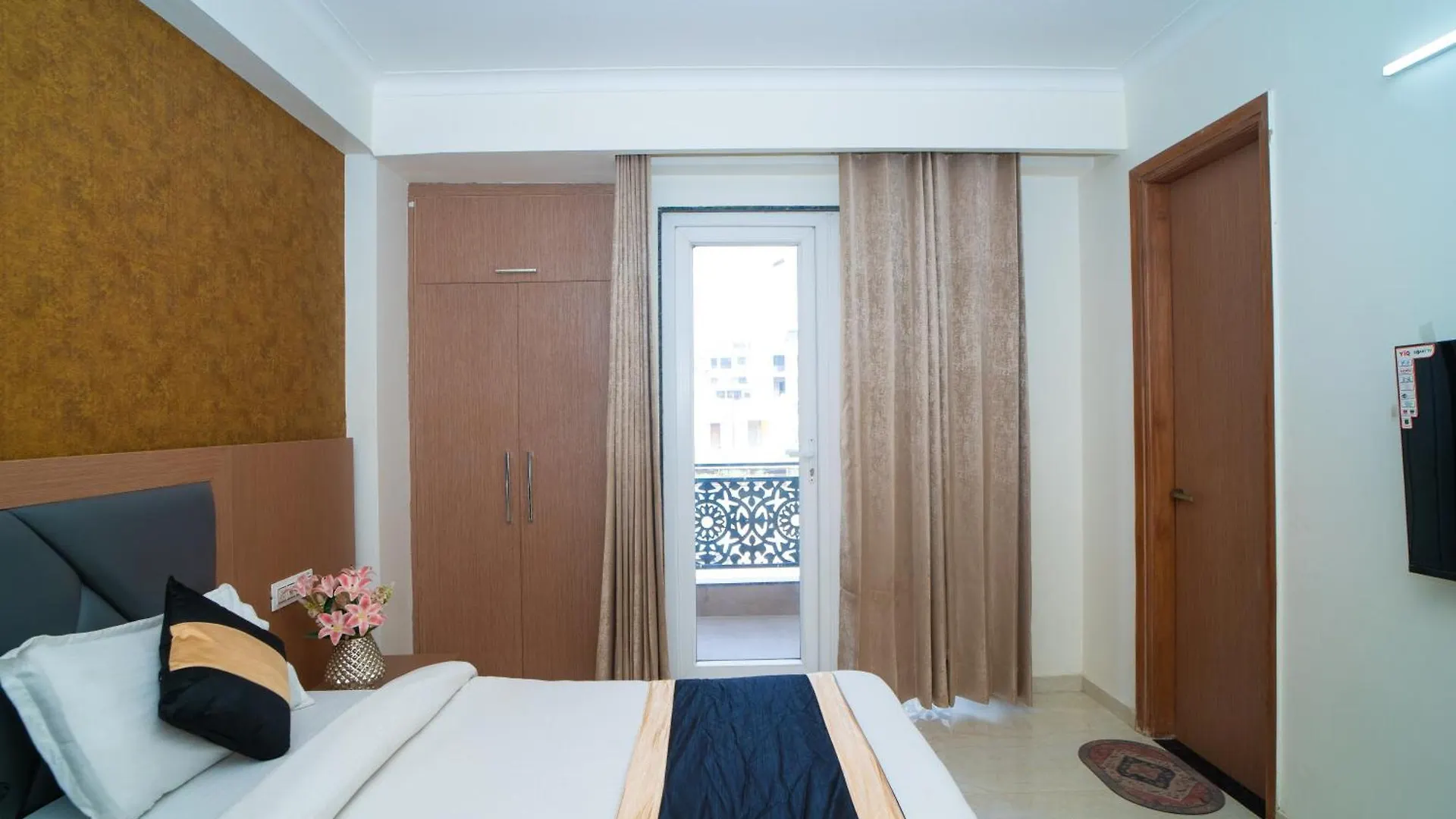 Aster Studio Sec-39 Gurgaon I Fully Furnished 2Bhk